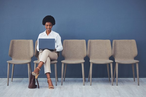 What are the business opportunities in virtual reality-based training?