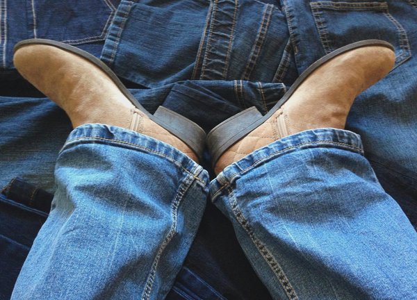 What are the must-have accessories for a winter wardrobe?